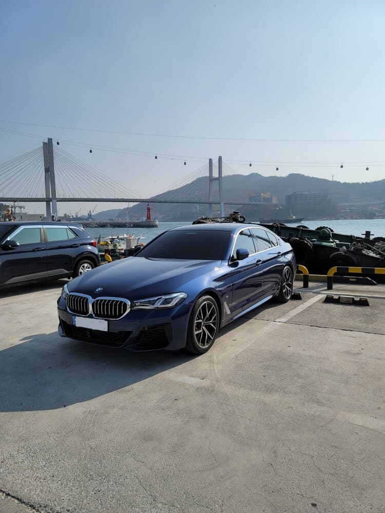 BMW 5시리즈 530i M 스포츠 패키지 게시글 썸네일