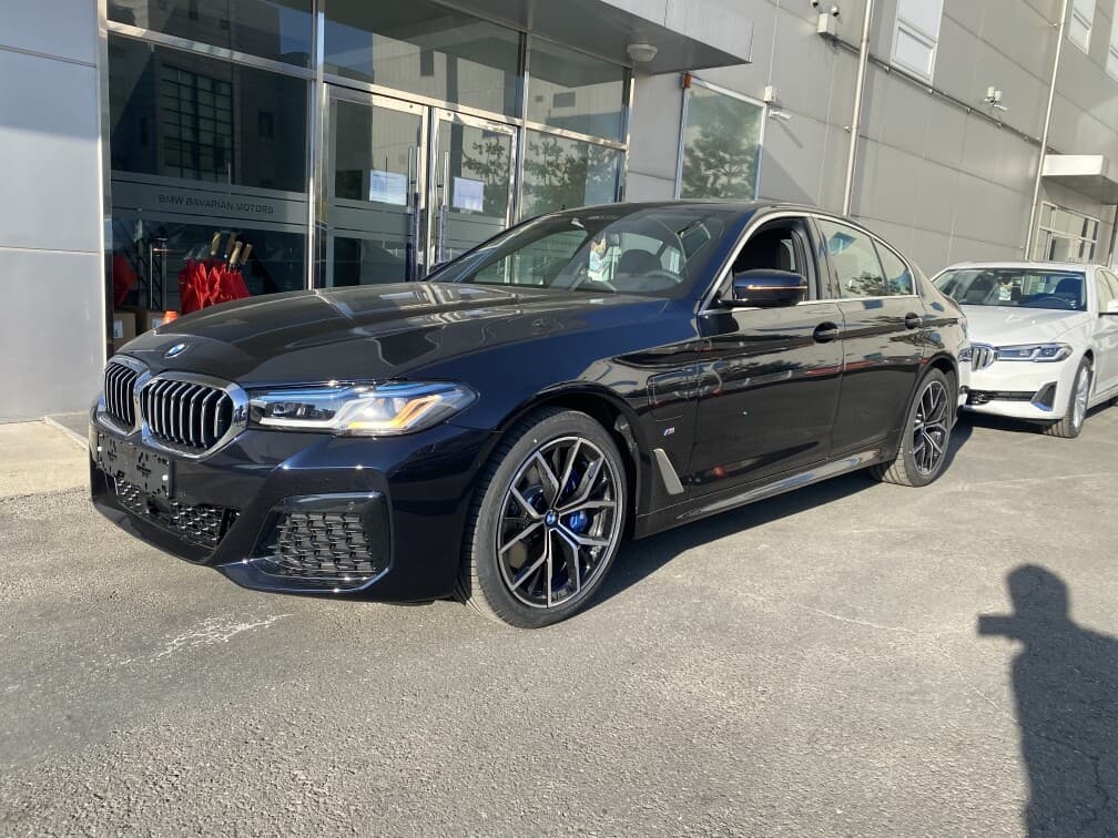 BMW 5시리즈 530e M 스포츠 패키지 OC 게시글 썸네일
